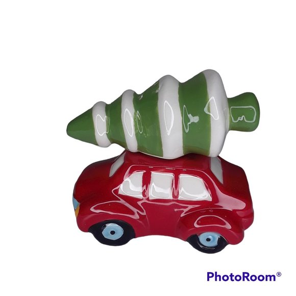 Christmas Salt and Pepper Shakers Red Car Christmas Tree - Picture 1 of 6